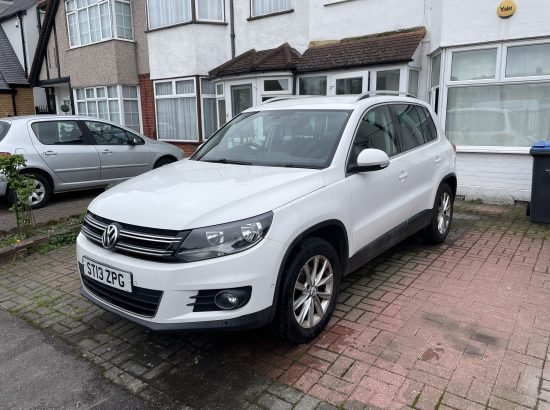 Volkswagen Tiguan 2.0 TDI BlueMotion Tech SE SUV 5dr Diesel DSG 4WD Euro 5 (s/s) (140 ps)