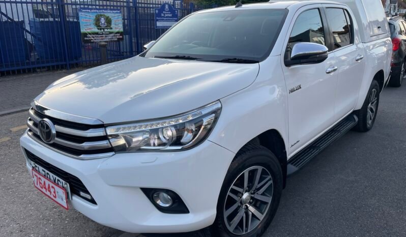 2020 TOYOTA HILUX 2.4 DIESEL MANUAL full