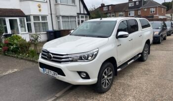 2017 Toyota Hi-Lux 2.4D Invincible Auto full